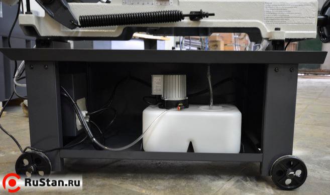 Станок оснащен системой подачи СОЖ с удобно расположенной емкостью и раздельным регулированием расхода охлаждающей жидкости для каждой. фото №15 Станок оснащен системой подачи СОЖ с удобно расположенной емкостью и раздельным регулированием расхода охлаждающей жидкости для каждой. фото №15