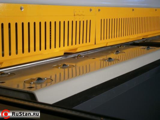 Защита зоны резания обеспечивает защиту от несанкционированного доступа людей в опасную зону фото №3 Защита зоны резания обеспечивает защиту от несанкционированного доступа людей в опасную зону фото №3