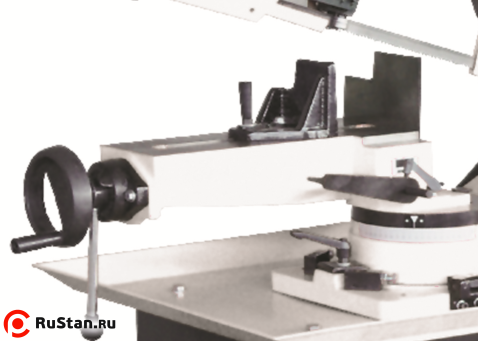 За надежное закрепление заготовки на станке отвечают тиски. Они приводятся в движение маховиком и надежно фиксируются фото №9 За надежное закрепление заготовки на станке отвечают тиски. Они приводятся в движение маховиком и надежно фиксируются фото №9