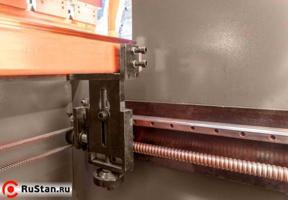 Гидравлический листогибочный пресс METAL MASTER HPJ 32100 Sensor фото №7 Гидравлический листогибочный пресс METAL MASTER HPJ 32100 Sensor фото №7