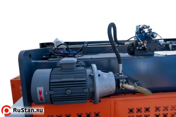 Гидравлический листогибочный пресс METAL MASTER HPJ 32100 Sensor фото №3 Гидравлический листогибочный пресс METAL MASTER HPJ 32100 Sensor фото №3