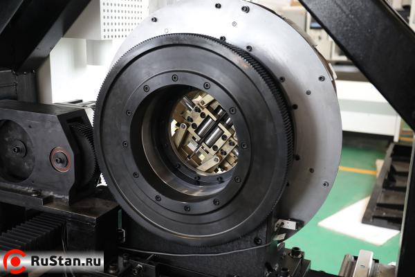 Лазерный труборез для круглых и профильных труб LF60M-2000W (IPG 2 кВт) фото №11 LF60M-2000W IPG фото №11