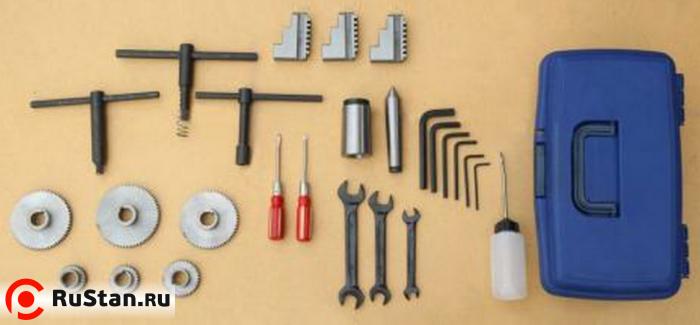 В ЗИП входят ключи, масленка, обратные каленые кулачки, неподвижный центр МТ №3, конус-переходник с МТ-5 на МТ-3 и сменные шестерни для гитары. фото №14 METAL MASTER X3275M фото №14