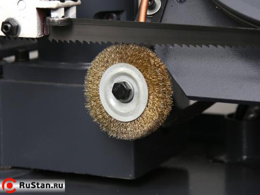 Специальная щетка для съема стружки улучшает условия работы полотна и продляет срок его службы фото №6 METAL MASTER MGH-300Z фото №6